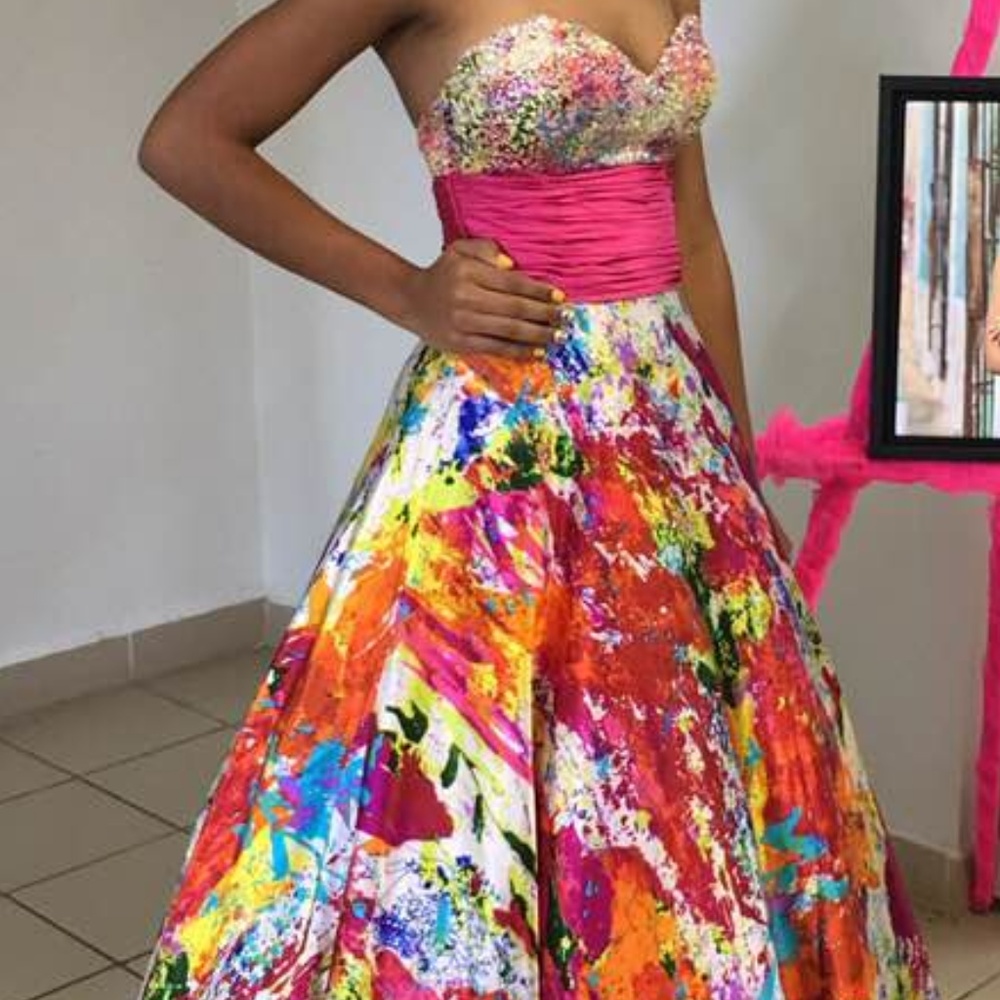 Prom Dress Night Move - Picture 5 of 5